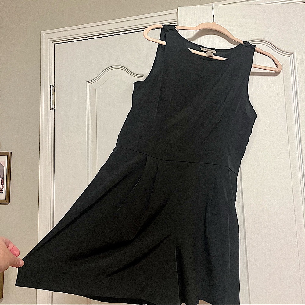 Ann Taylor LOFT | Petite Black Sleeveless Romper w/ Shorts & Pockets | Size 8P